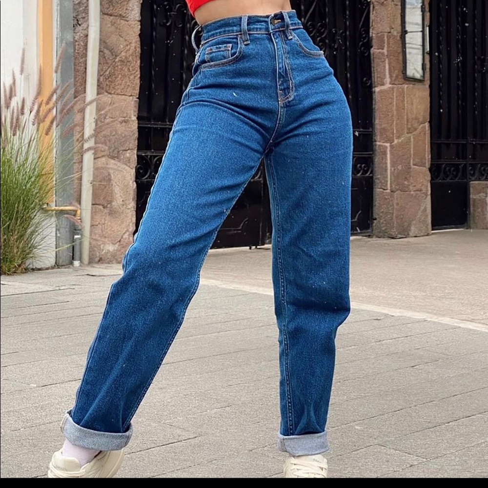 Fashion nova mom jeans